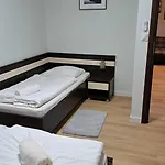 325 Apartment Besenova